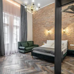 Marvelous In Andrassy Boulevard Daire