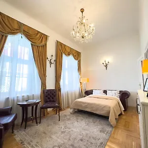 Opera Apartman