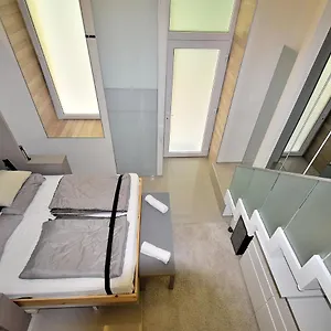 Small Szív 3 Apartman
