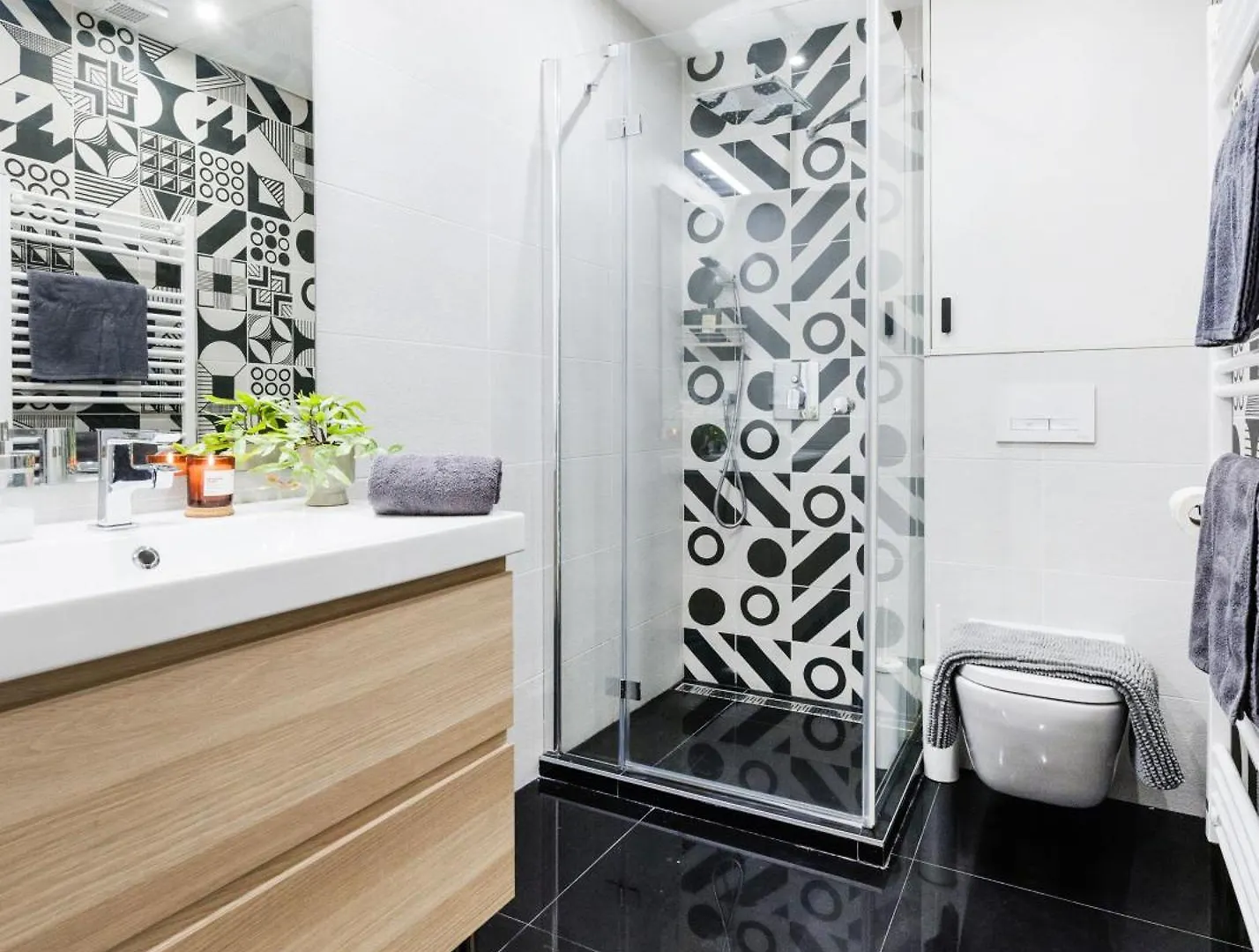 Walk To Opera House - 3Br Live In Budapest Designer Apt Hungary