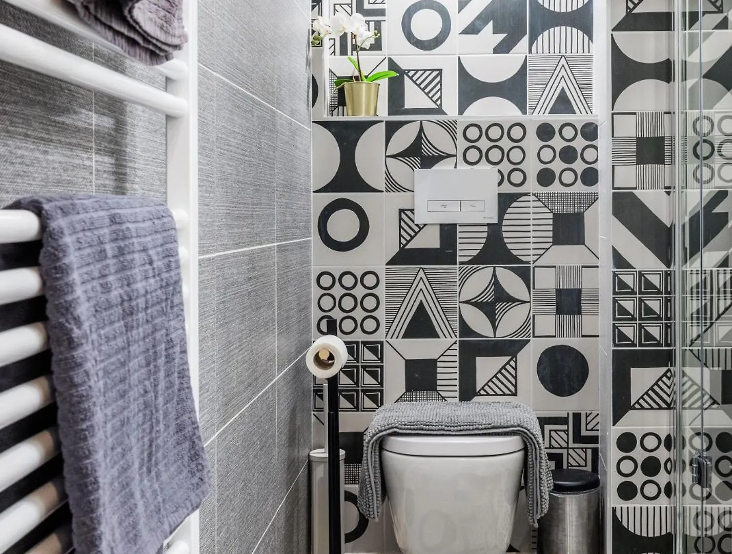Apartment Walk To Opera House - 3Br Live In Budapest Designer Apt