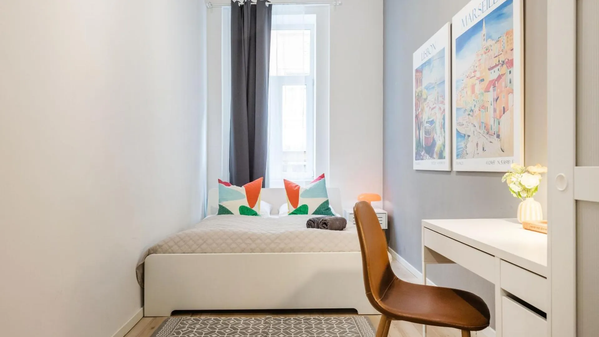 Walk To Opera House - 3Br Live In Budapest Designer Apt Hungary