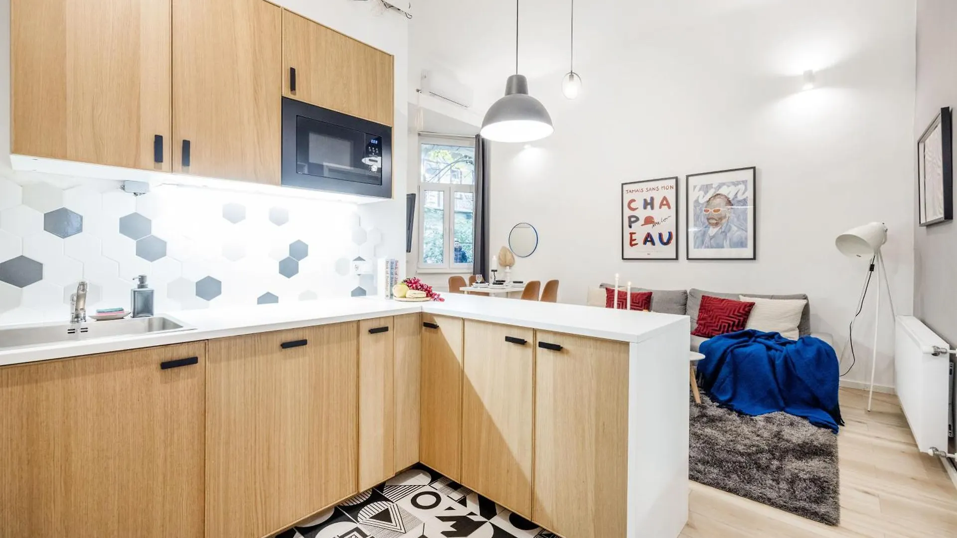 Apartment Walk To Opera House - 3Br Live In Budapest Designer Apt