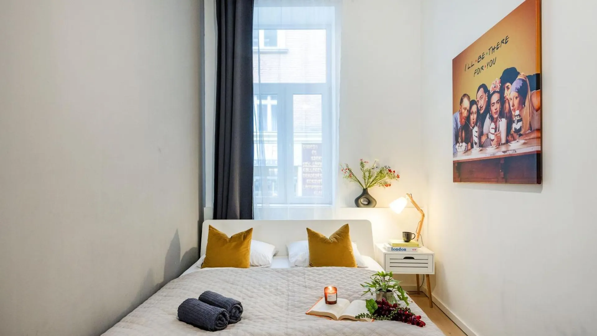 Walk To Opera House - 3Br Live In Budapest Designer Apt Hungary