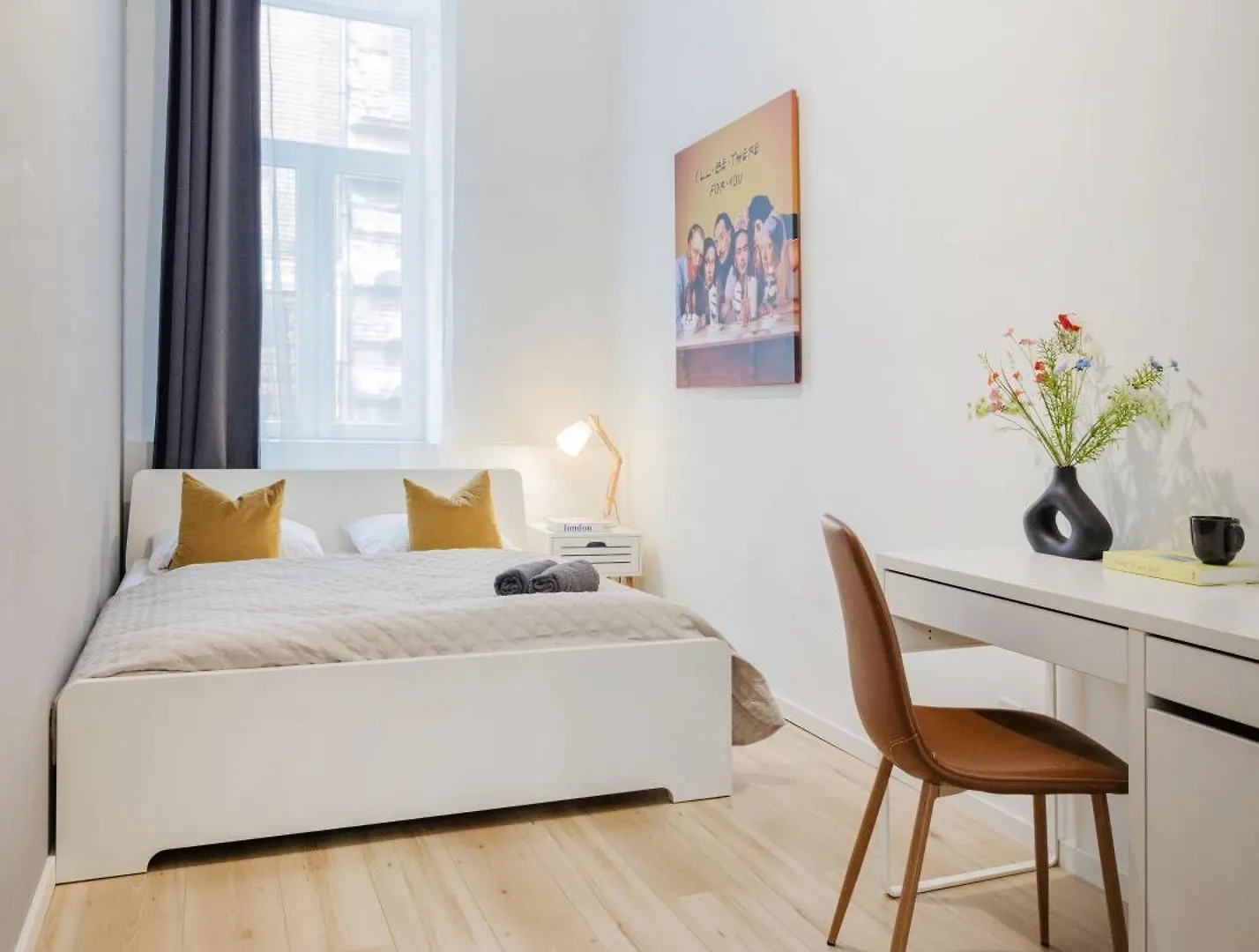 Walk To Opera House - 3Br Live In Budapest Designer Apt